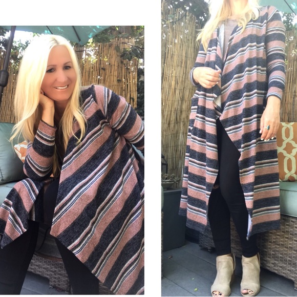 HipFinds Sweaters - ❄️Stunning Long Striped Cardigan 🌟